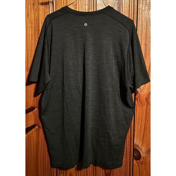 Lululemon Metal Vent Tech Men's Short Sleeve Shirt XL Dark Gray - Picture 3 of 3